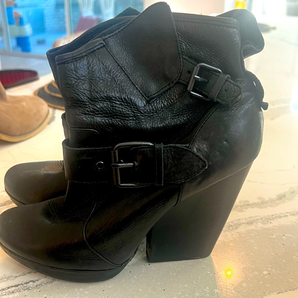 Dolce vita booties